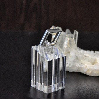 СРЕБЪРЕН ПРЪСТЕН – КВАДРАТНА ХАЛКА