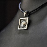 СРЕБЪРЕН МЕДАЛЬОН – КВАДРАТНА ФОРМА