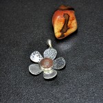   СРЕБЪРЕН МЕДАЛЬОН С КАМЪК ЯГОДОВ КВАРЦ