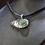   СРЕБЪРЕН МЕДАЛЬОН С КАМЪК ЗЕЛЕН АВАНТЮРИН