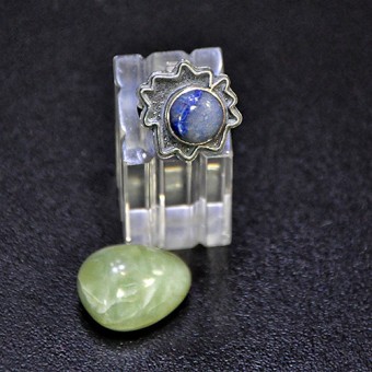 СРЕБЪРЕН ПРЪСТЕН СЪС СИН КВАРЦ, РЪЧНА ИЗРАБОТКА.