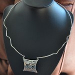 СРЕБЪРНО КОЛИЕ