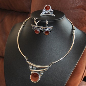 СРЕБЪРЕН КОМПЛЕКТ С КАРНЕОЛ, РЪЧНА ИЗРАБОТКА