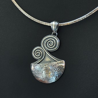 СРЕБЪРЕН МЕДАЛЬОН „СПИРАЛИ“