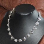 КОЛИЕ С ОКСИДИРАНО СРЕБРО ФЛОРАЛЕН МОТИВ