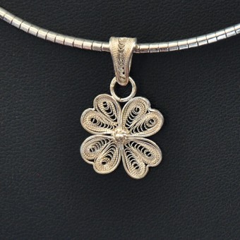 СРЕБЪРЕН МЕДАЛЬОН – ГОЛЯМА ЧЕТИРИЛИСТНА ДЕТЕЛИНА