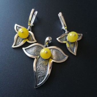 СРЕБЪРЕН КОМПЛЕКТ С АХАТ