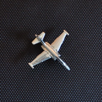 СРЕБЪРЕН САМОЛЕТ МОДЕЛ СУ 25