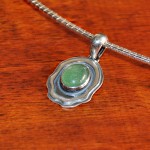 СРЕБЪРЕН МЕДАЛЬОН С АВАНТЮРИН