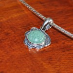 СРЕБЪРЕН МЕДАЛЬОН С АВАНТЮРИН