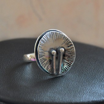 СРЕБЪРЕН ПРЪСТЕН, РЪЧНА ИЗРАБОТКА.