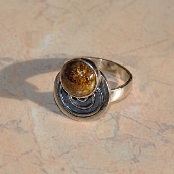 СРЕБЪРЕН ПРЪСТЕН С МЪХОВ АХАТ