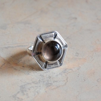 СРЕБЪРЕН ПРЪСТЕН – ЦВЕТЕ С ОПУШЕН КВАРЦ