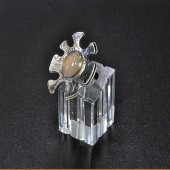 СРЕБЪРЕН ПРЪСТЕН С ХАЛЦЕДОН