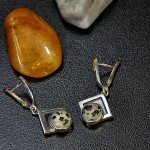 СРЕБЪРНИ ОБЕЦИ С ДАЛМАТИНОВ ЯСПИС