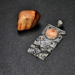 СРЕБЪРЕН МЕДАЛЬОН С ЯСПИС "БРЕКЧА"