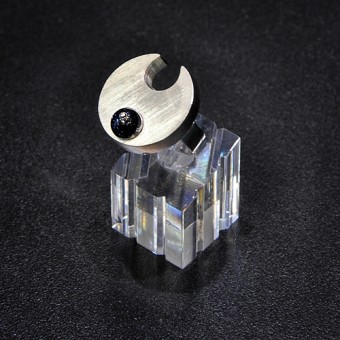 СРЕБЪРЕН ПРЪСТЕН СЪС СФЕРИЧЕН СИНТЕТИЧЕН САПФИР