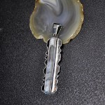 СРЕБЪРЕН МЕДАЛЬОН С АХАТ