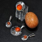 СРЕБЪРЕН КОМПЛЕКТ С КЕХЛИБАР, РЪЧНА ИЗРАБОТКА