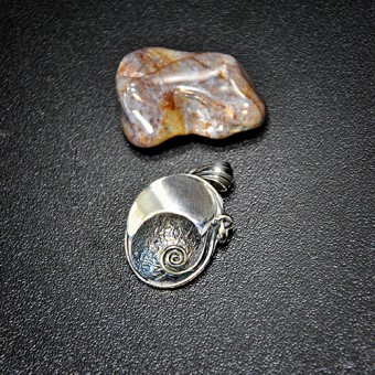 СРЕБЪРЕН МЕДАЛЬОН, РЪЧНА ИЗРАБОТКА