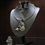 СРЕБЪРЕН КОМПЛЕКТ СЪС СРЕБРИСТ ОБСИДИАН