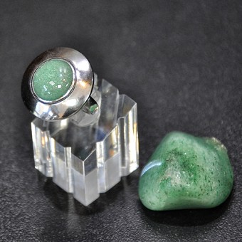 СРЕБЪРЕН ПРЪСТЕН С АВАНТЮРИН