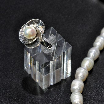 СРЕБЪРЕН ПРЪСТЕН С РЕЧНА ПЕРЛА