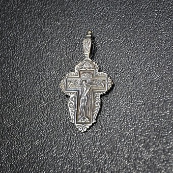 СРЕБЪРЕН МЕДАЛЬОН  - КРЪСТ 