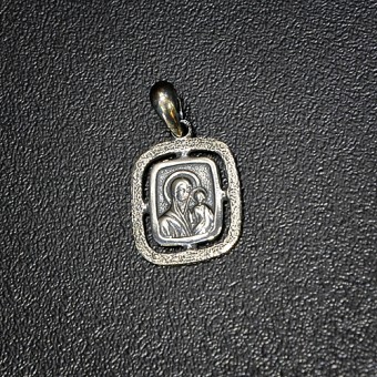 СРЕБЪРЕН МЕДАЛЬОН  - БОГОРОДИЦА С МЛАДЕНЕЦА