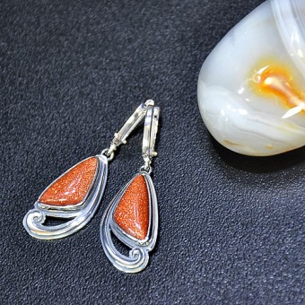 СРЕБЪРНИ ОБЕЦИ СЪС СИНТЕТИЧЕН АВАНТЮРИН