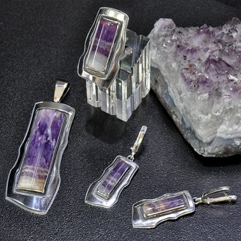 СРЕБЪРЕН КОМПЛЕКТ С АМЕТИСТ