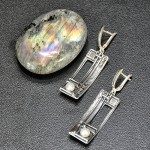 СРЕБЪРНИ ОБЕЦИ „АРТ“ С РЕЧНА ПЕРЛА