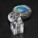 СРЕБЪРЕН ПРЪСТЕН  С ФЛОРАЛЕН МОТИВ