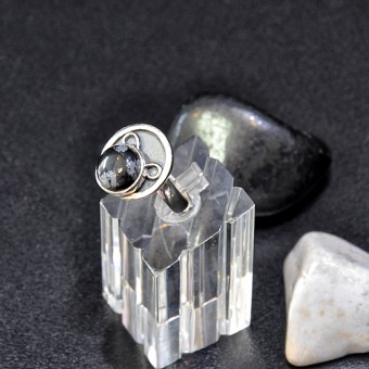 СРЕБЪРЕН ПРЪСТЕН СЪС СНЕЖЕН ОБСИДИАН