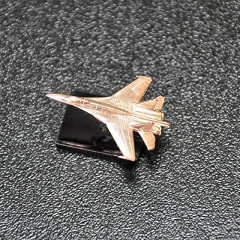 СРЕБЪРЕН САМОЛЕТ МОДЕЛ СУ 27