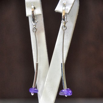 ИЗКЛЮЧИТЕЛНО НЕЖНИ СРЕБЪРНИ ОБЕЦИ С ПРОЗРАЧЕН АМЕТИСТ