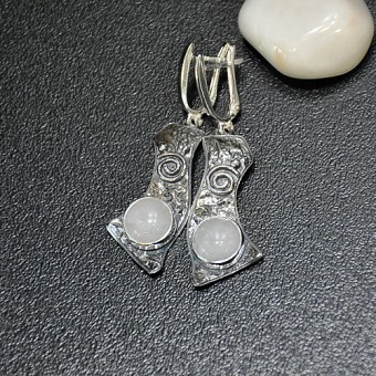 СРЕБЪРНИ ОБЕЦИ С МЛЕЧЕН КВАРЦ, РЪЧНА ИЗРАБОТКА