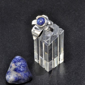 СРЕБЪРЕН ПРЪСТЕН СЪС СОДАЛИТ