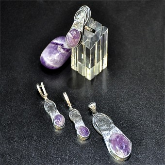 СРЕБЪРЕН КОМПЛЕКТ С АМЕТИСТ