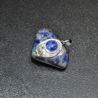 СРЕБЪРЕН МЕДАЛЬОН СЪС СОДАЛИТ