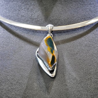 СРЕБЪРЕН МЕДАЛЬОН - УНИКАТ, С ОРФЕЕВ АХАТ