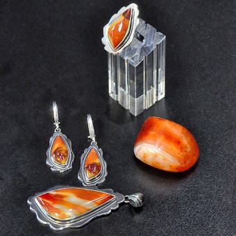 СРЕБЪРЕН КОМПЛЕКТ - УНИКАТ, С МОКАИТ / АВСТРАЛИЙСКИ ЯСПИС/