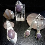 СРЕБЪРЕН КОМПЛЕКТ С ЛИЛАВ ЖАДEИТ, РЪЧНА ИЗРАБОТКА