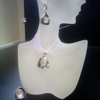 СРЕБЪРЕН КОМПЛЕКТ С ПЛАНИНСКИ КРИСТАЛ