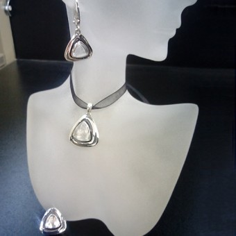 СРЕБЪРЕН КОМПЛЕКТ С ПЛАНИНСКИ КРИСТАЛ