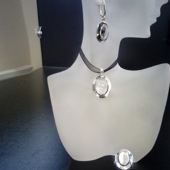 СРЕБЪРЕН КОМПЛЕКТ С ПЛАНИНСКИ КРИСТАЛ