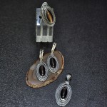 СРЕБЪРЕН КОМПЛЕКТ С ОПУШЕН КВАРЦ, РЪЧНА ИЗРАБОТКА