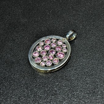 СРЕБЪРЕН МЕДАЛЬОН С РОЗОВИ ЦИРКОНИ